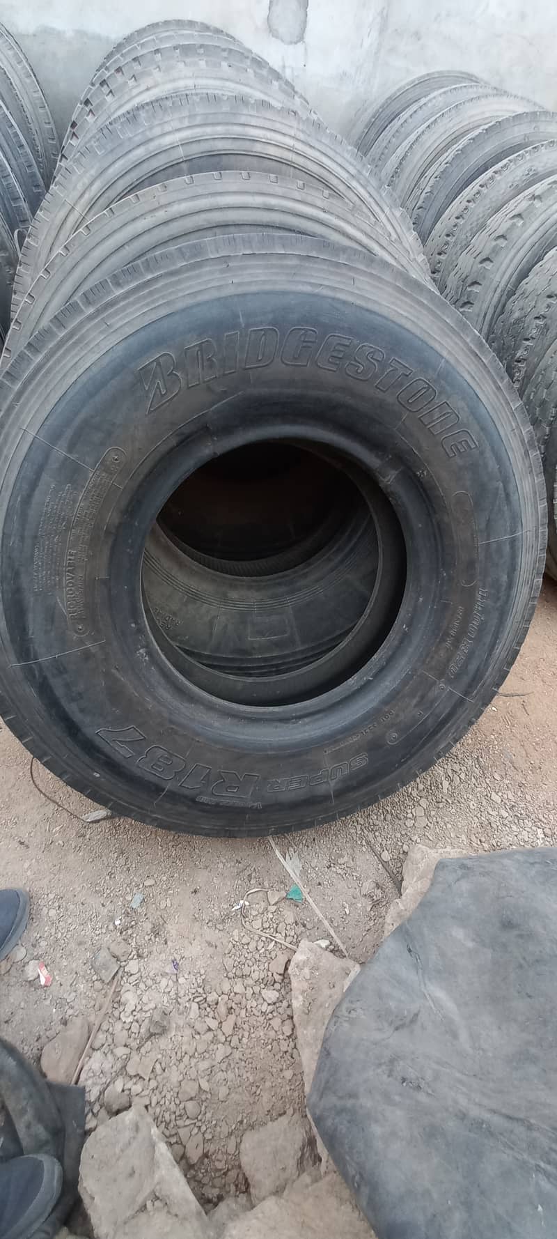 All long vehicles used tires available 2