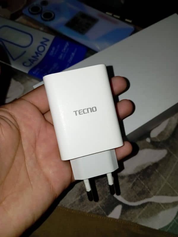 tecno cammon 20 12