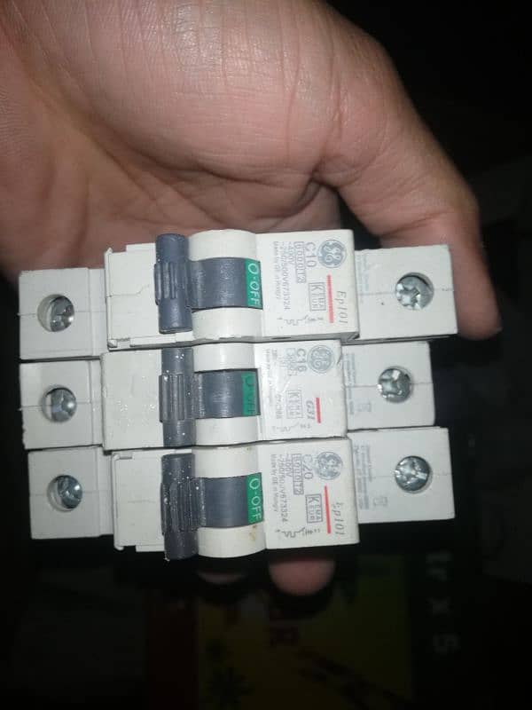 Imported Lot Breakers Lifetime Working 10,16,20 AMP 100%Ok 4