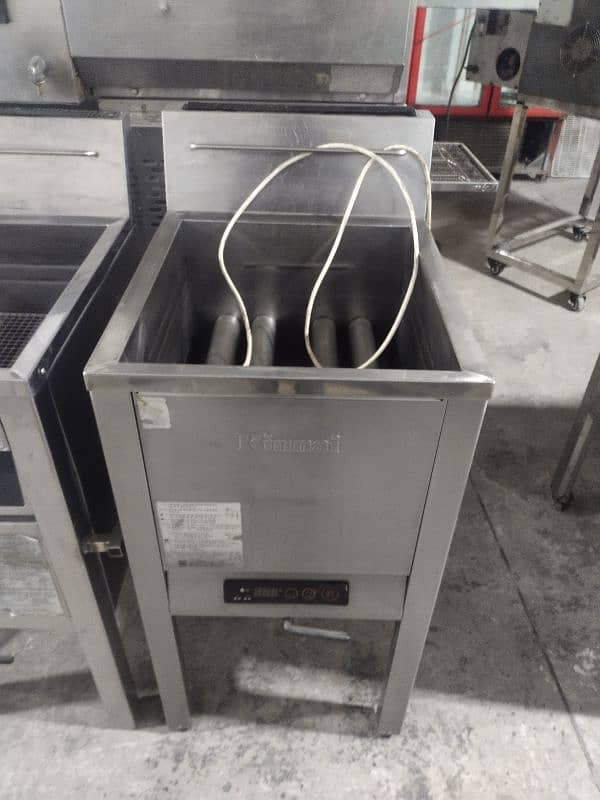 Korean Rennai Fryer Impoted Available/Fryer/pizza oven/conveyor oven 2