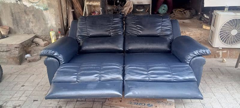 recliner sofa 0