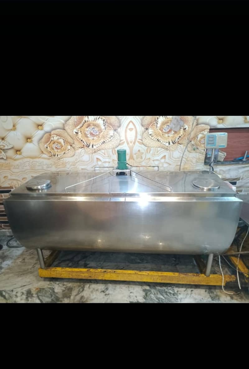 Milk Chiller 1000 Litre , For sale, Best Condition 3