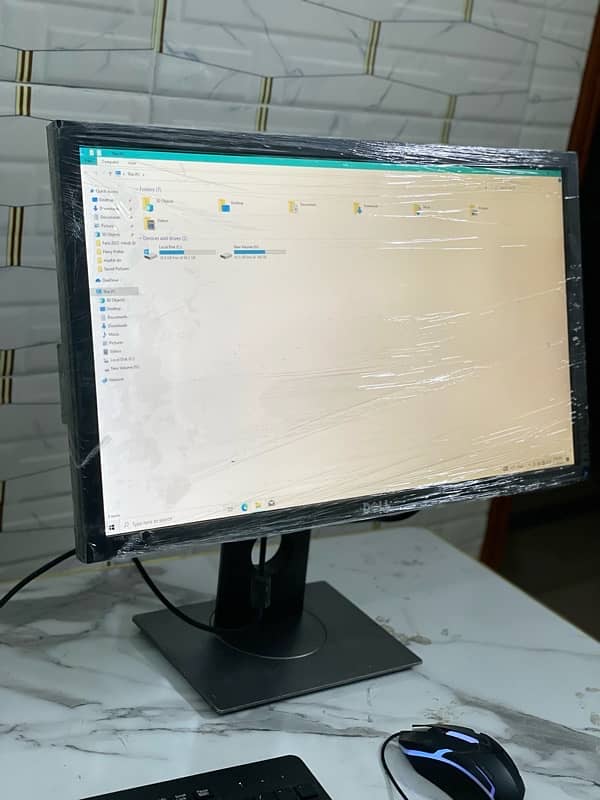 Dell 24 inch IPs monitor in fresh condition 1980X1080 1