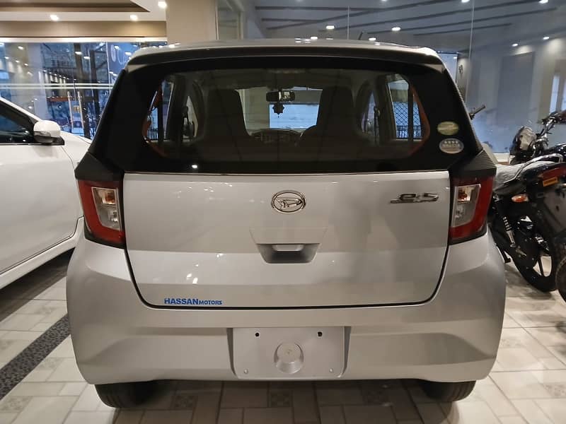 Daihatus Mira es 2018/2021 0