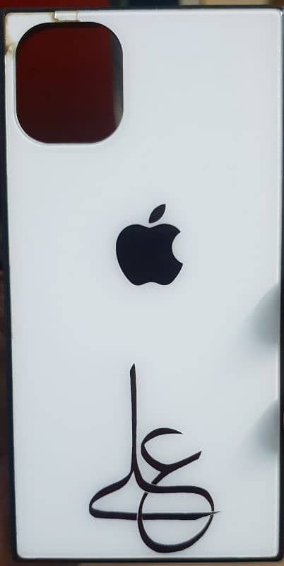 IPHONE 11 with box & charger 7