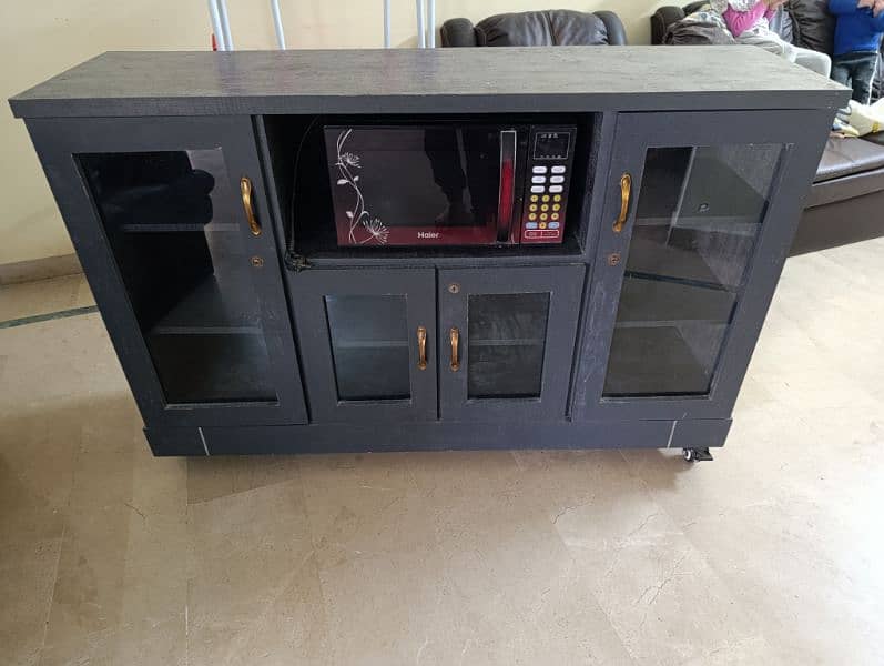 Movable Showcase for sale 0