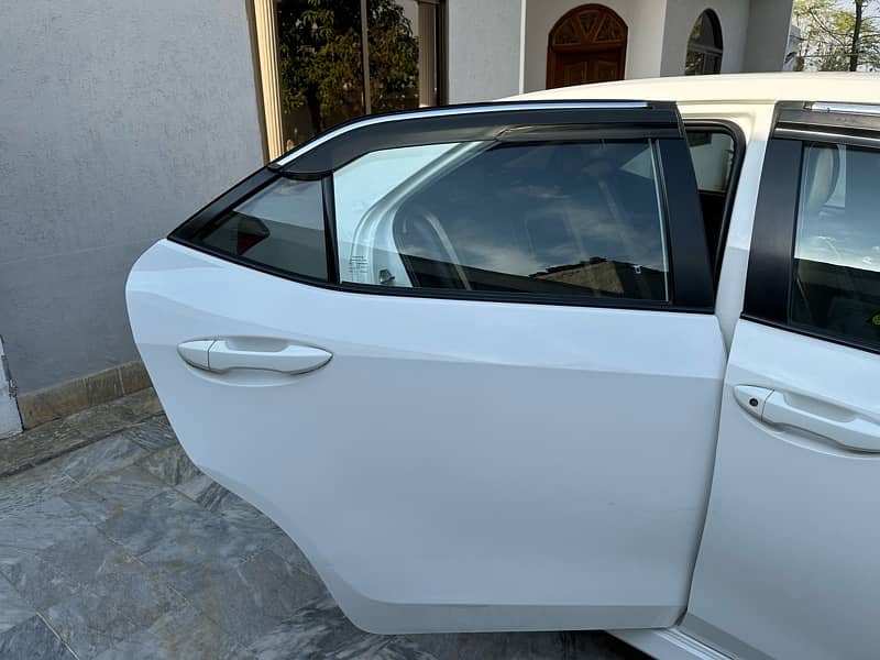 Toyota Corolla Altis 2022 4