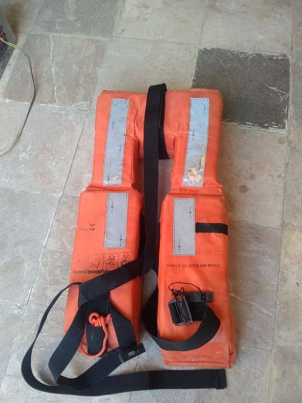 swimming life jacket 43 kg weight supported 2