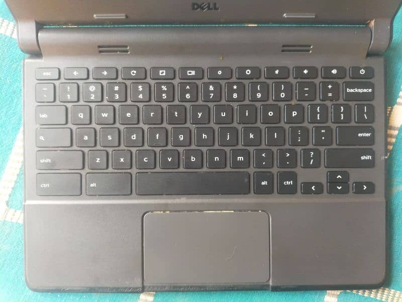 Dell Chromebook ( window 10) 9/10 condition 7+ hours battery timing 3