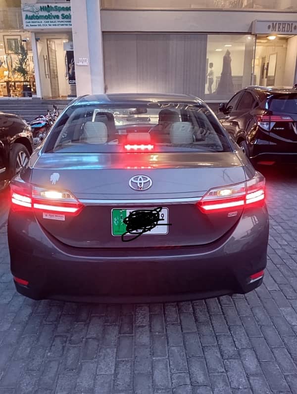 Toyota Corolla GLI 2019 1