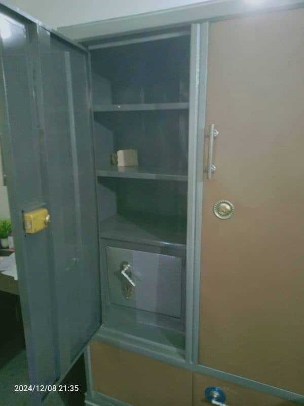 cupboard for clothes 1