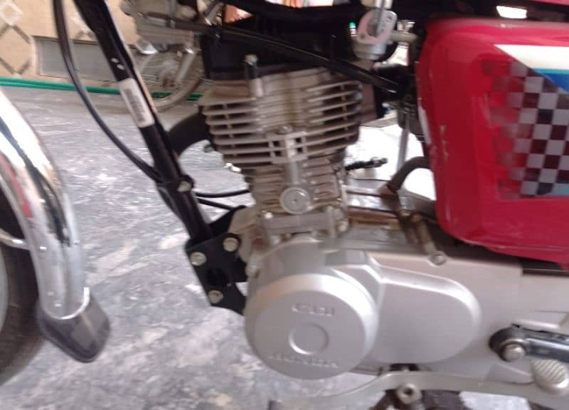 Honda CG 125 Brand New Condition 10/10 7