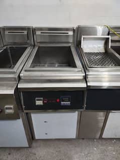 3Tube 24Ltr fryer available/Conveyor Oven/fryer/hotplate/grill/counter