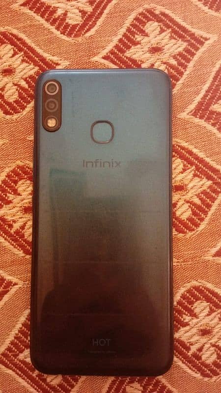 INFINIX HOT 8 2/32 URJENT SALE 0