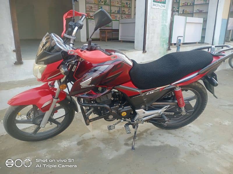 Honda CB150f for sale and exchange possible. 2