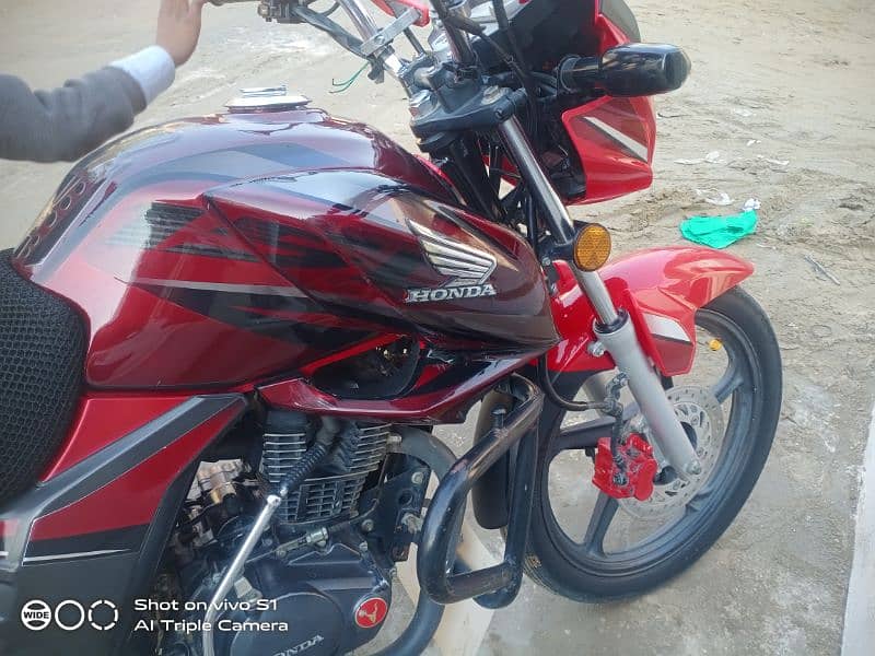 Honda CB150f for sale and exchange possible. 9