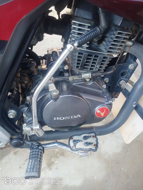 Honda CB150f for sale and exchange possible. 10