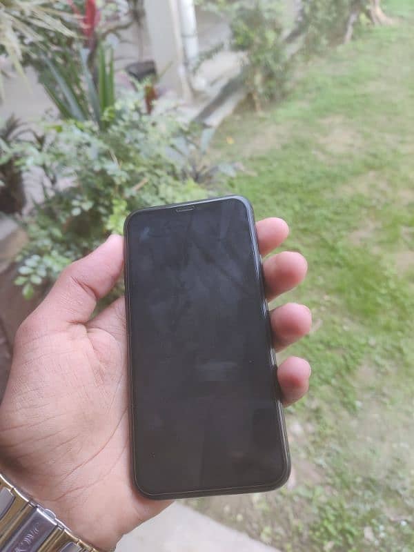 iPhone 11 pro Non PTA Factory unlocked 4