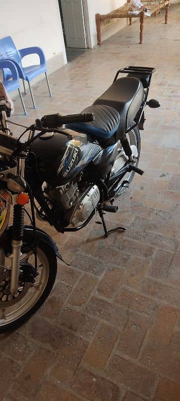 Suzuki GS 150 Special Edition 2