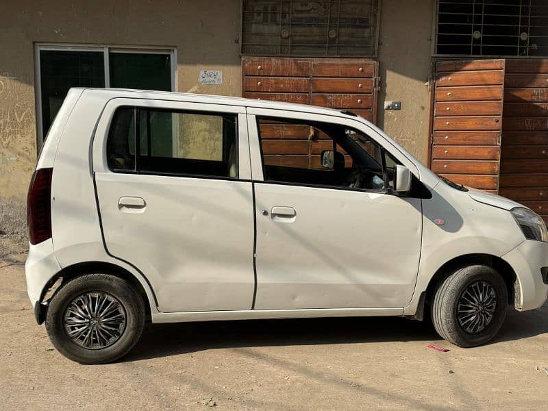 Suzuki Wagon R 2014 1