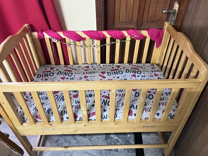 Handcrafted Solid Wooden Baby Cot/Cradle (Durable & Safe) 2