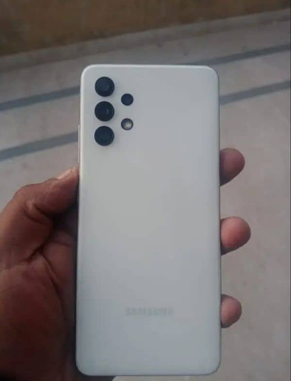 Samsung Galaxy A32 0