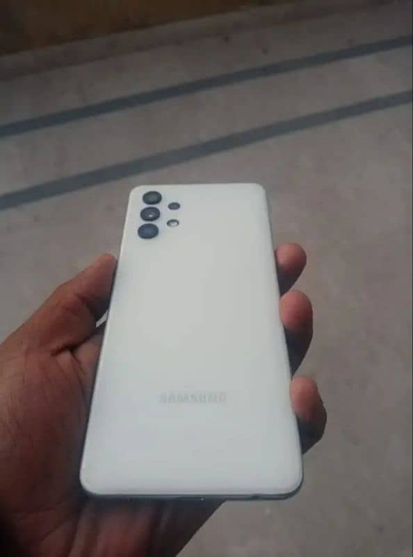 Samsung Galaxy A32 1