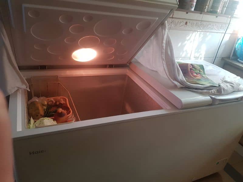 deep fridge and freezer 0