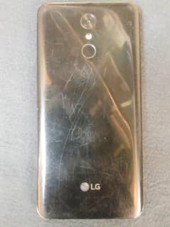 lg q stylu 4 panal change hony wala hai