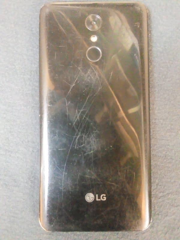 lg q stylu 4 panal change hony wala hai 0