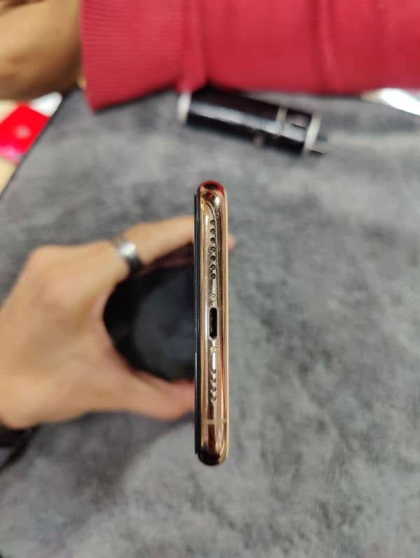 Iphone 11 Pro Max  Pta Approved 256 GB 3