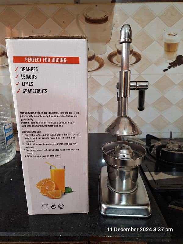 Manual Juicer 1