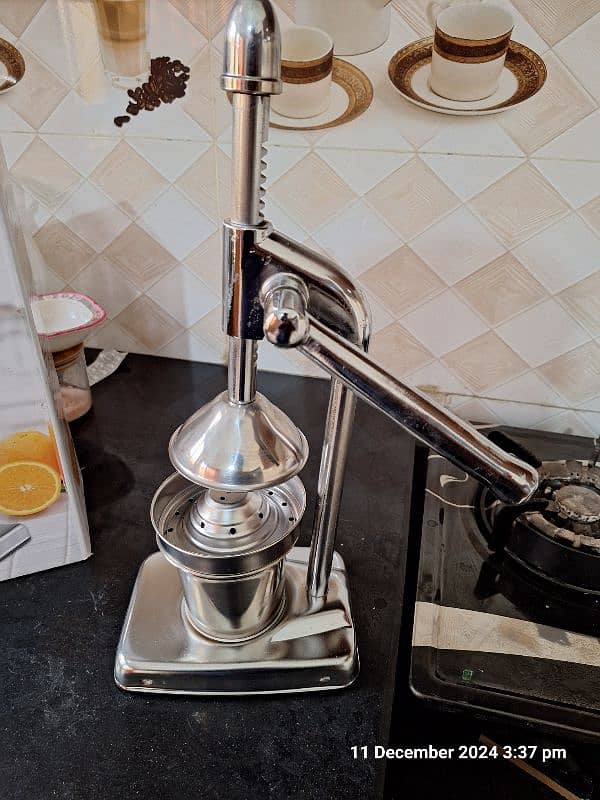 Manual Juicer 2