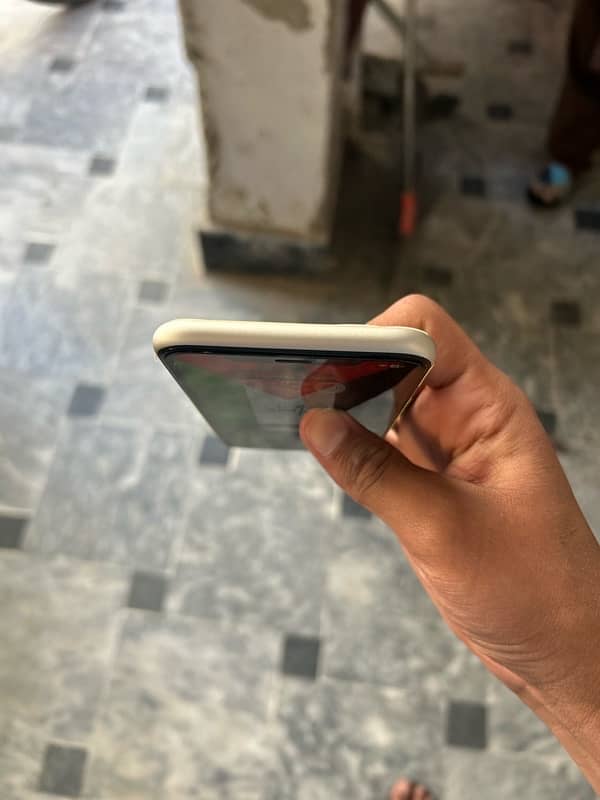 iPhone 11 128gb non pta 5