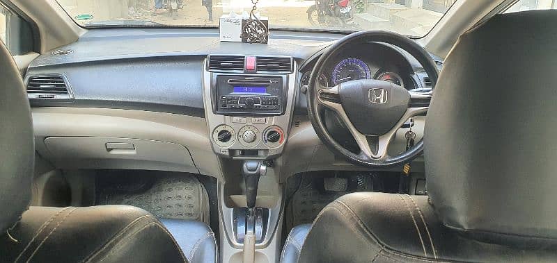 Honda City Automatic 2015 4