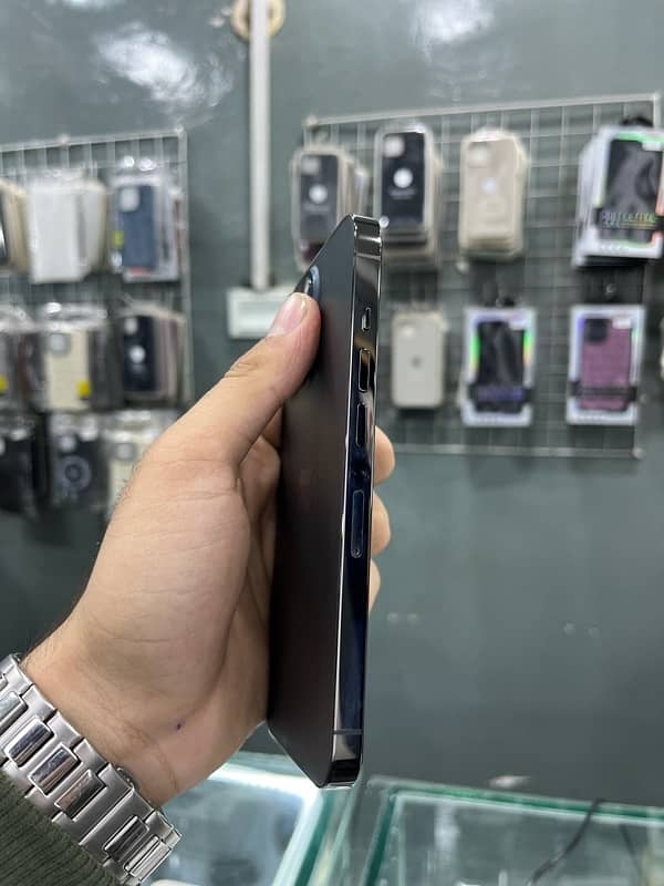 i phone 13 pro 256gb non pta (jv) - i phone 13 pro jv 10 by 10 w 5