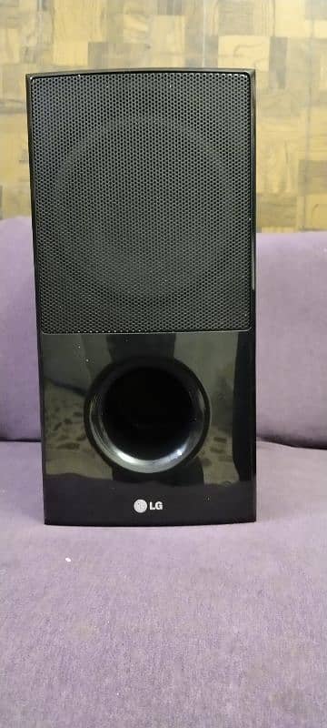 home theater system (LG ) 7