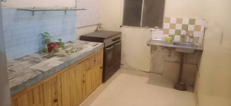 10 Marla upper portation tile floor near market masjid park good location 3