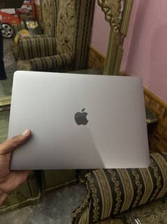 MACBOOK