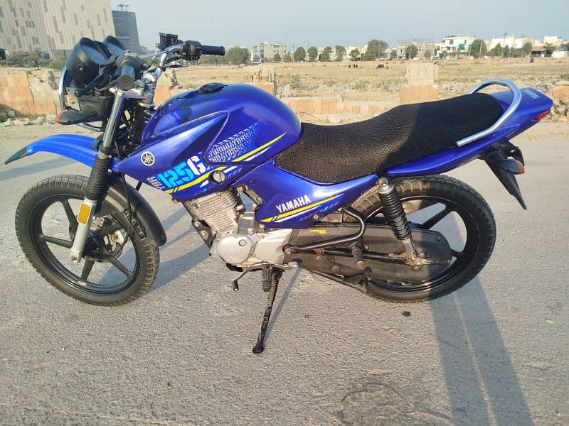 Yamaha YBR G BLUE 2020 1