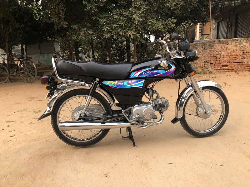 Honda CD70 2024 1