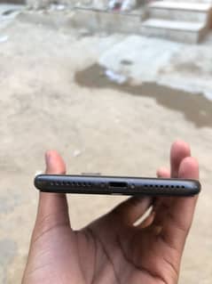 IPHONE 8 Plus (Non-Pta)