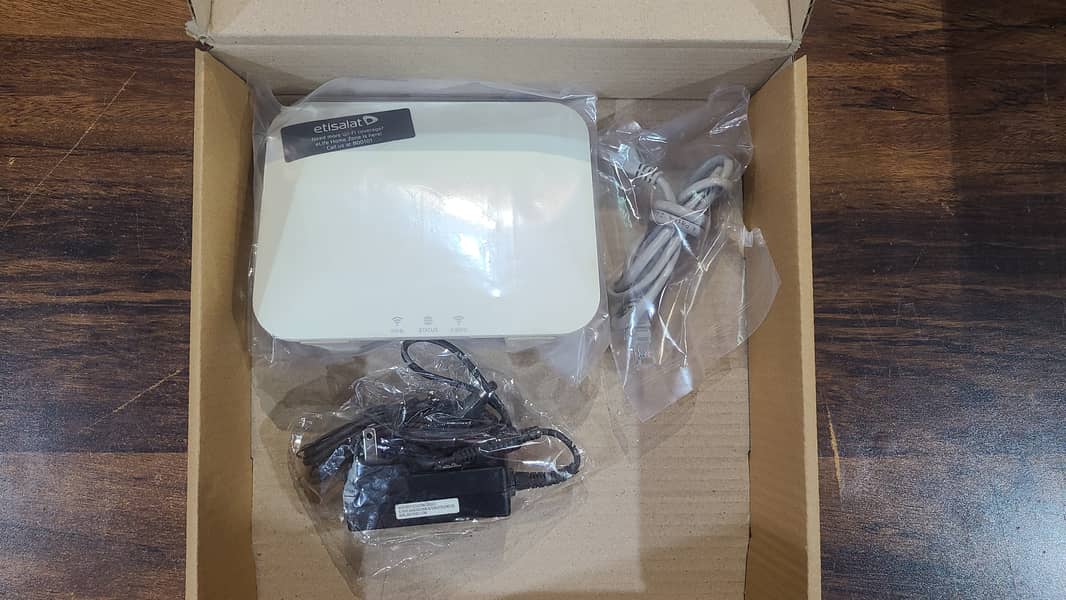 Etisalat S3 AC 2100 Dual Band Wireless Router Branded used (With Box) 1