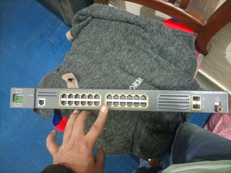 cisco switch 3400 series and small bussiness switch 8