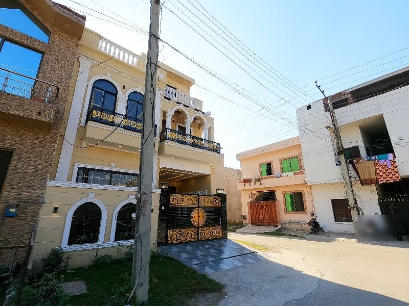 A Palatial Residence For Corner sale In Audit & Accounts Phase 1 - Block F Lahore 1