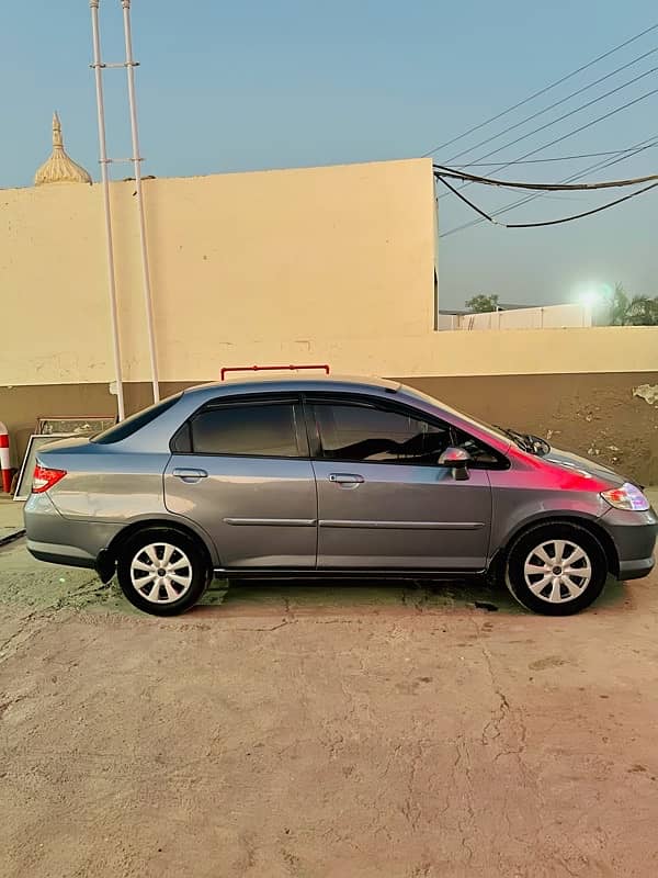 Honda City IDSI 2004 8