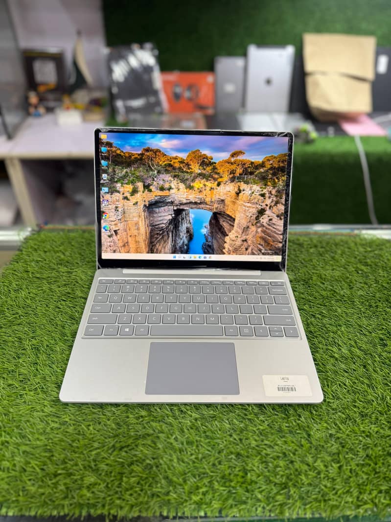 Microsoft Surface Laptop Go (10th Gen Core i5) 8