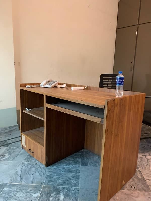 Office Table for Sale – Great Condition 2