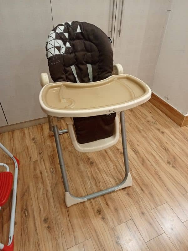 high chair 0