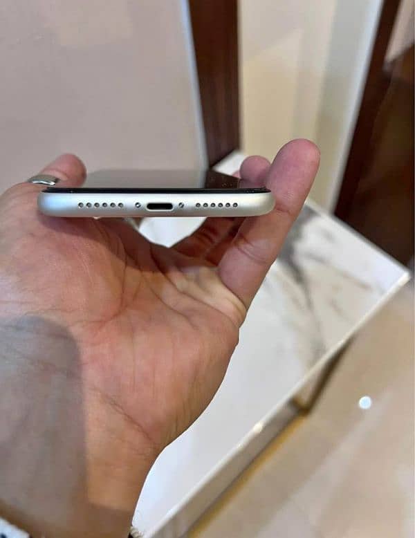 iphone 11 128GB PTA approved 1